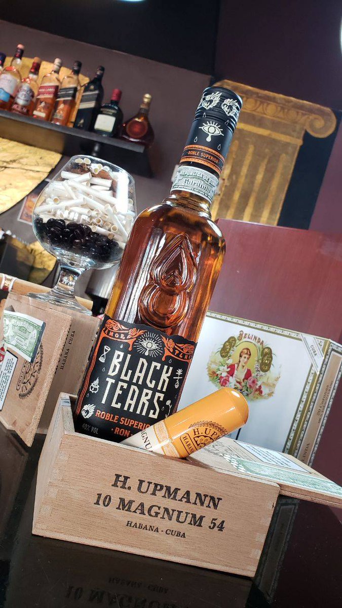 ParadisusM's tweet photo. This is a favorite spot for many of our guests 📍presenting #cubanrum #blacktears in the house 🥃👌🏻

#CubaTravel #CubaUnica #MeliaCuba #ParadisusPrincesadelMar #VaraderoTravel https://t.co/0Aqg5IT1DL
