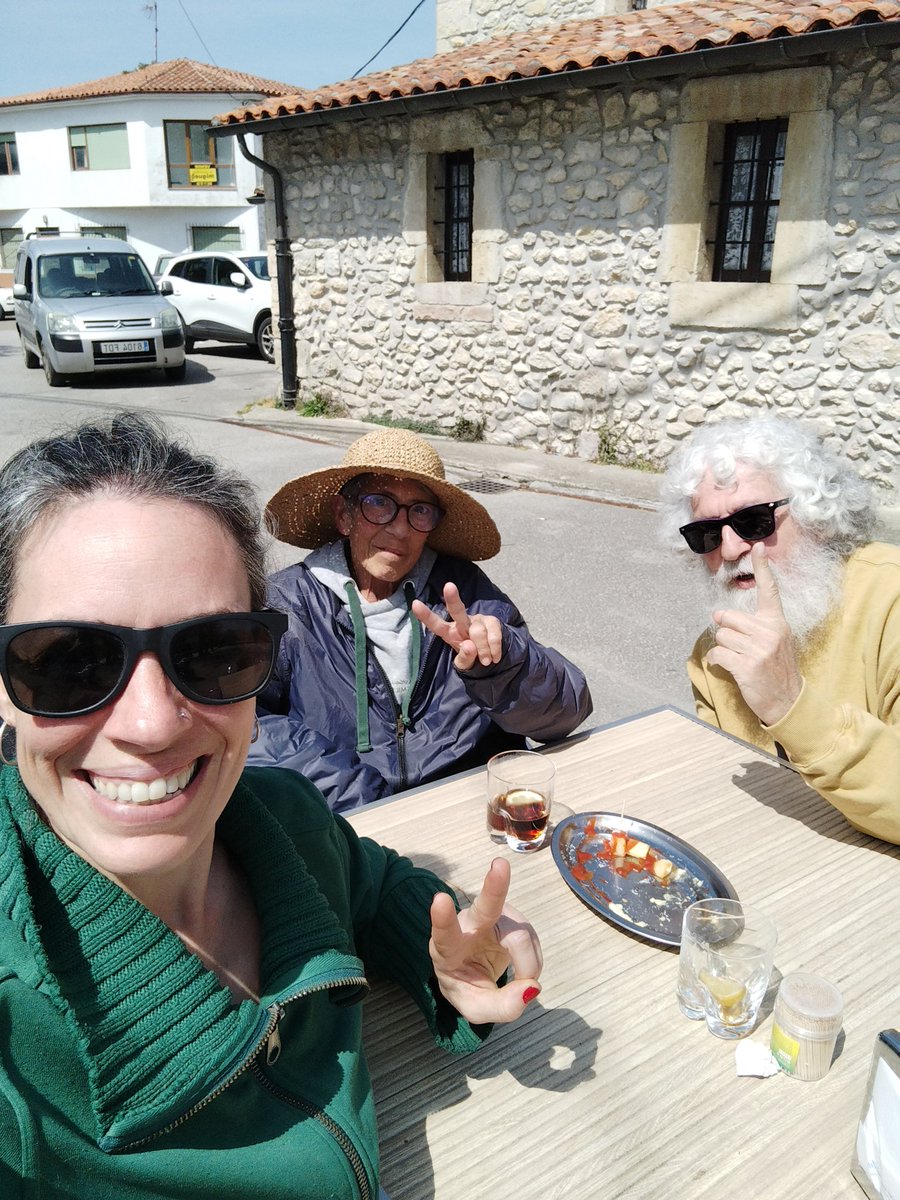 HappySeedsGirl's tweet photo. Visitas de hadas y capitanes. Qué buenos y felices momentos pasamos siempre juntos. Gracias por vuestra visita 💚 siempre son momentos inolvidables los momentos pasados con vosotros @AdrycManellson
@INMAQ16 por muchos más así 💜
#momentos #conellos 💚 https://t.co/br8fy94blz