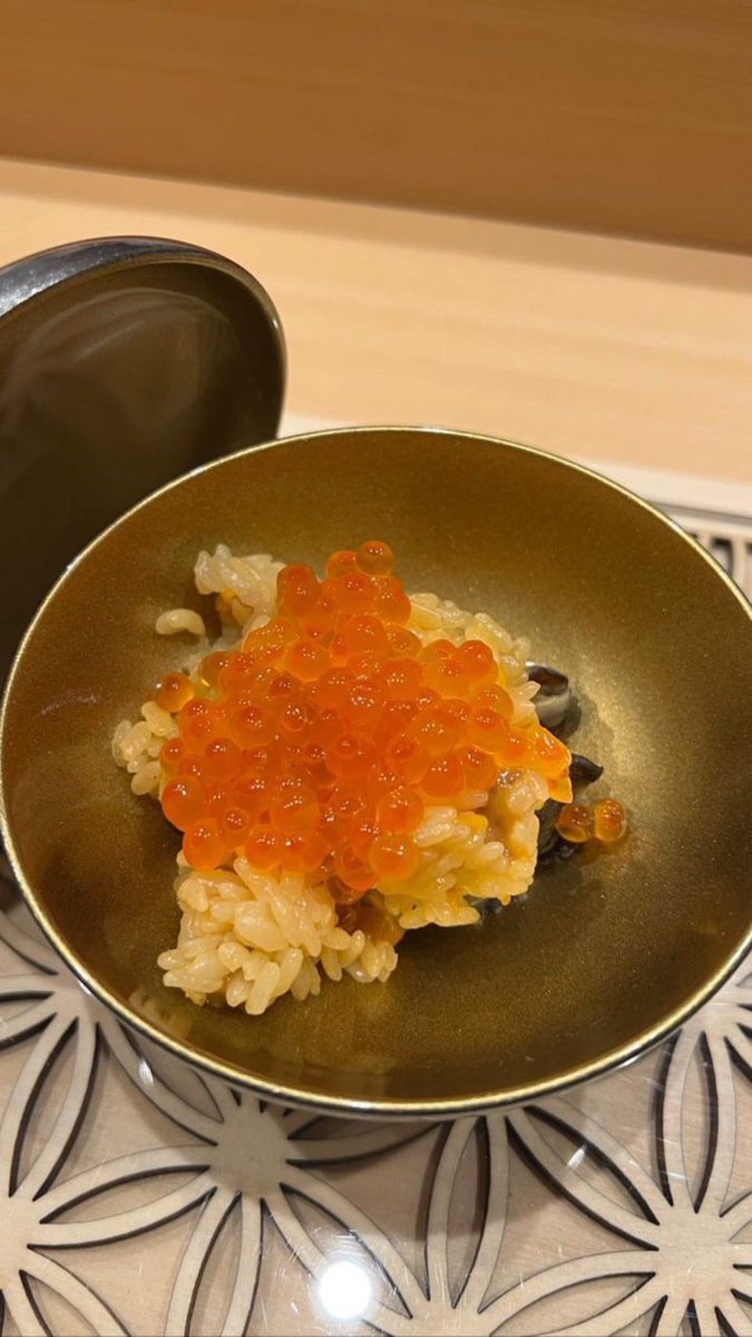 tanoshino3's tweet photo. 😋🍣 https://t.co/ITUfkX8BWG