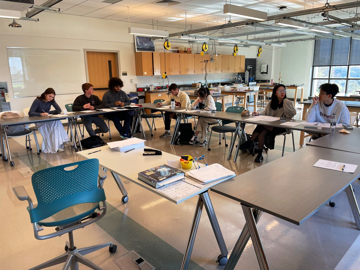 Cerenz's tweet photo. Now watching students work through the 2nd stage—collaboratively—of a two-stage assessment in Advanced Physics and I am not exaggerating when I say that there’s a real kind of beauty in what’s transpiring. #DimanDays https://t.co/IAhGiDeHER