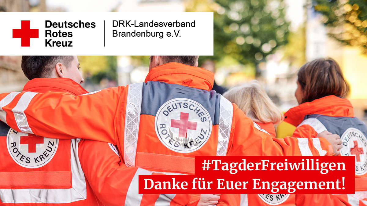 drkbrandenburg's tweet photo. #TagderFreiwilligen: Über 5.000 Menschen engagieren sich beim #DRK in Brandenburg in den Bereitschaften, der Wohlfahrts- und Sozialarbeit, bei der #Wasserwacht, beim Jugendrotkreuz und als Freiwilligendienstleistende. Wir sagen DANKE! Jeder Tag sollte Tag der Freiwilligen sein! https://t.co/4DZzUXGWMi