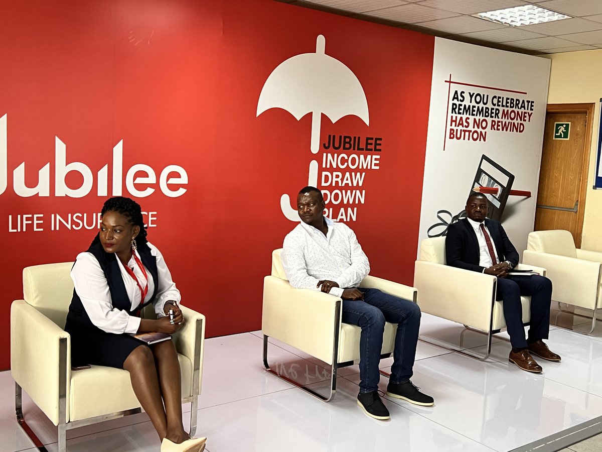 JubileeInsUG's tweet photo. We’re thrilled to officially launch our newest plan, the #JIncomeDrawdownPlan aimed at ensuring that you #RetireInStyle.

Follow the conversation here👉🏾
Facebook:- https://t.co/6Az2i33uiO
Youtube: https://t.co/GpzShhnqzy https://t.co/f1H0QtrxoK