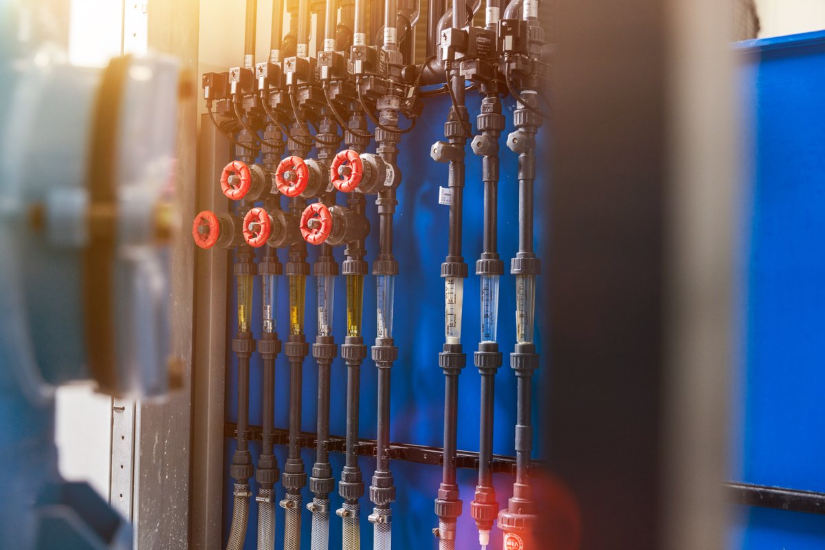 Wil je zorgeloos mooie gewassen kweken? 💧 Dan bieden wij verschillende waterbehandelingssystemen voor een zuivere watercyclus. Neem contact met ons op voor een op maat gemaakt waterbehandelingsplan via +31 15 369 60 42 of info@montera.nl. #waterzuivering #tuinbouw #irrigatie