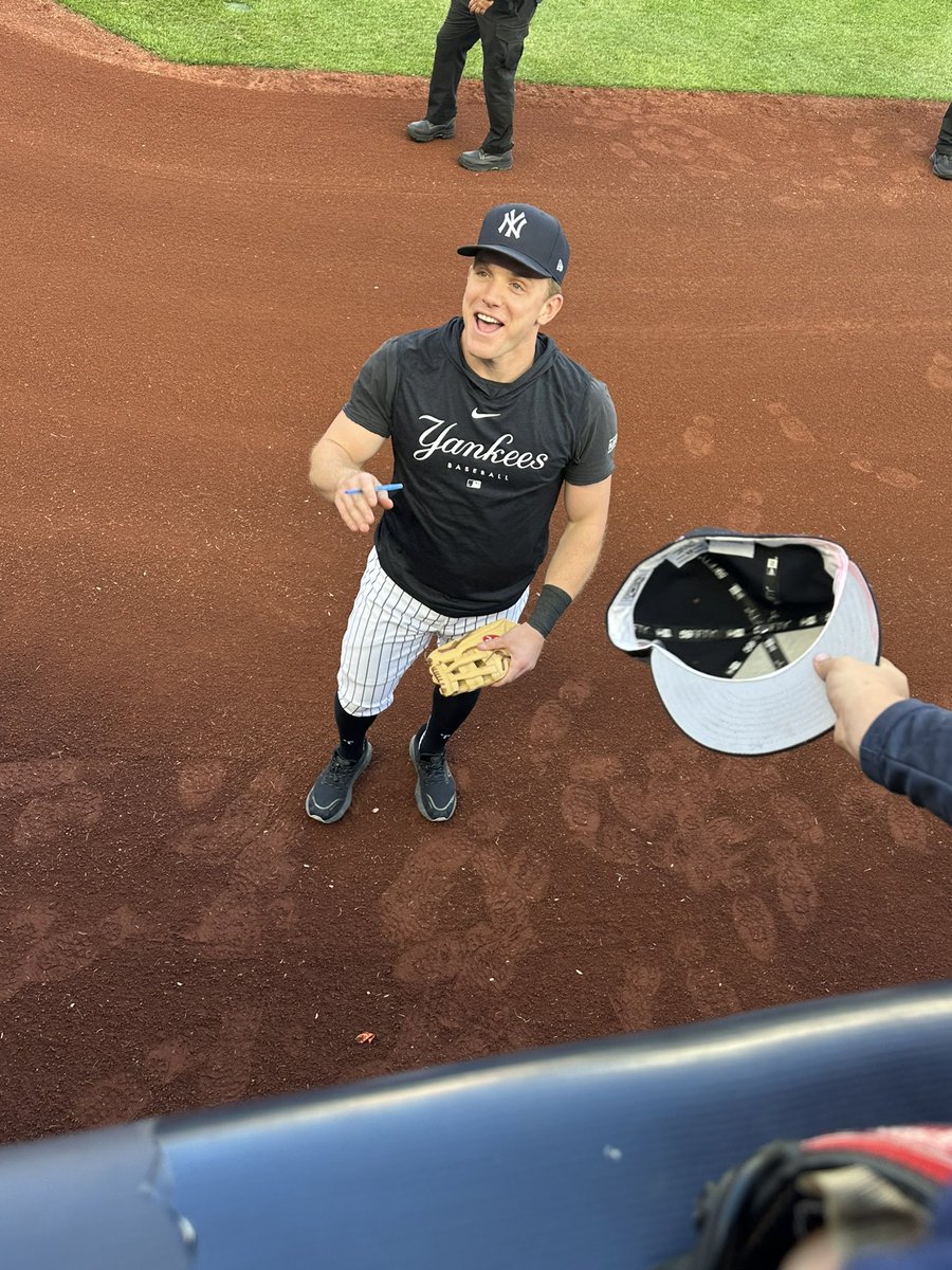 Eastchester_LL's tweet photo. Eastchester Little League visits Yankee Stadium. Huge thank you to our guy and Eastchester Little League Alumni Harrison Bader (@aybaybader) for coming over to see the kids. Always a class act. ⚾️💙🏆 @Yankees @YESNetwork @RealMichaelKay  #eastchesterlittleleague https://t.co/jPhX6VyYoo