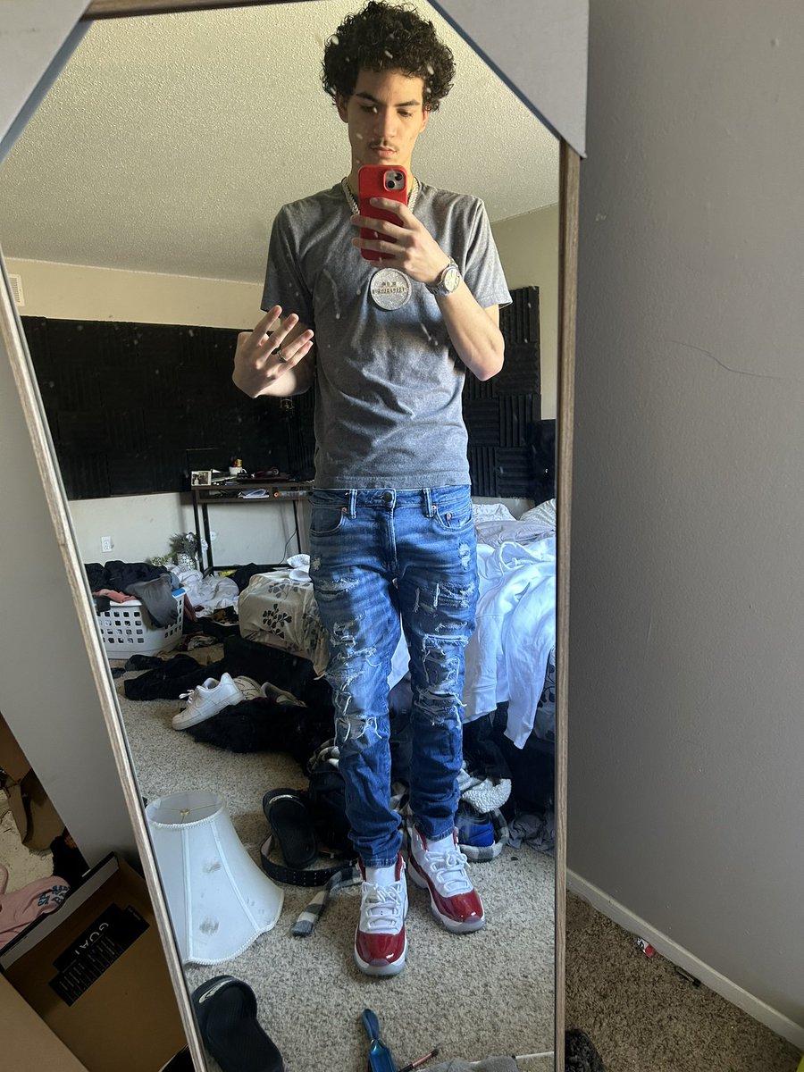 dbgadro's tweet photo. Hollows hit a jump shot no 23 no jordan🏃‍♂️ havem rushin to the paint like pippin, oh im scorin🫣☄️🏀 #420day #AROHA #BAYMCI #emergencyalert #sidangisbat #SnowfallFX #SolarEclipse #عيد_الفطر_المبارك #อิคคิว #태민버블 #อิคคิว https://t.co/ubvpgGeghq