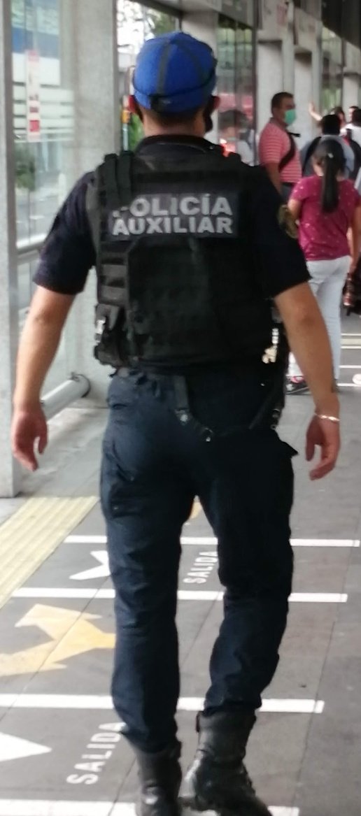 EmilioB15179761's tweet photo. 👮 #assmen  #asscops https://t.co/0OmD0b9Gb6