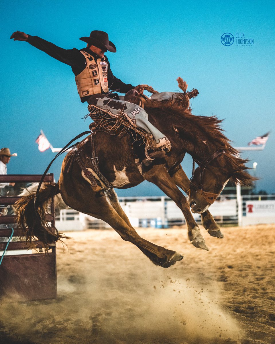 ClickThompson's tweet image. Hop off a sixteen passenger… #clickthompsonphotography