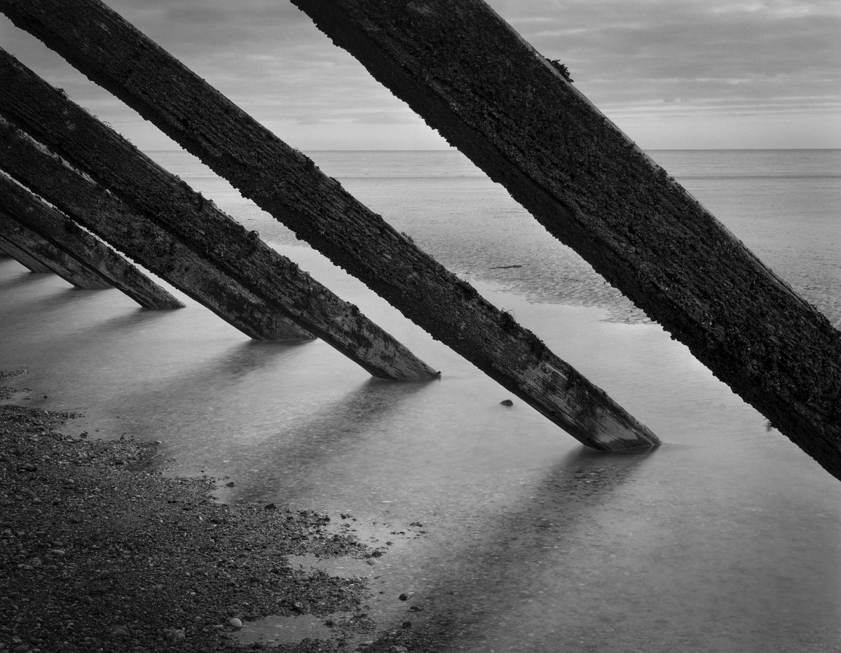 #Littlehampton West Beach.
#WestSussex..
Camera #4x5 #Largeformat
#ILfordfilm D100
Lens 180mm.