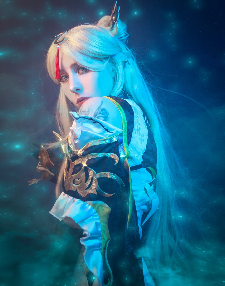 Salut. J’ai fais un cosplay genshin. Au revoir.