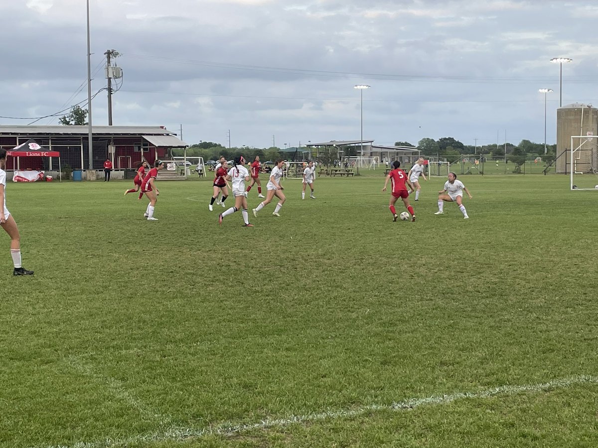 PrideGutsGlory's tweet photo. College Coaches at Pride Park last night to take a look at our Lions. 
Lady Lions 05 Red, Lady Lions 06 Red, Lady Lions 07 Red, Lions 05 Red, Lions 06 Red and Lions 07 Red played for coaches from…

Our Lady of the Lake
Texas Lutheran
Concordia 
St. Mary’s
Southwestern

❤️🦁⚽�� https://t.co/gDk7CvcKoN