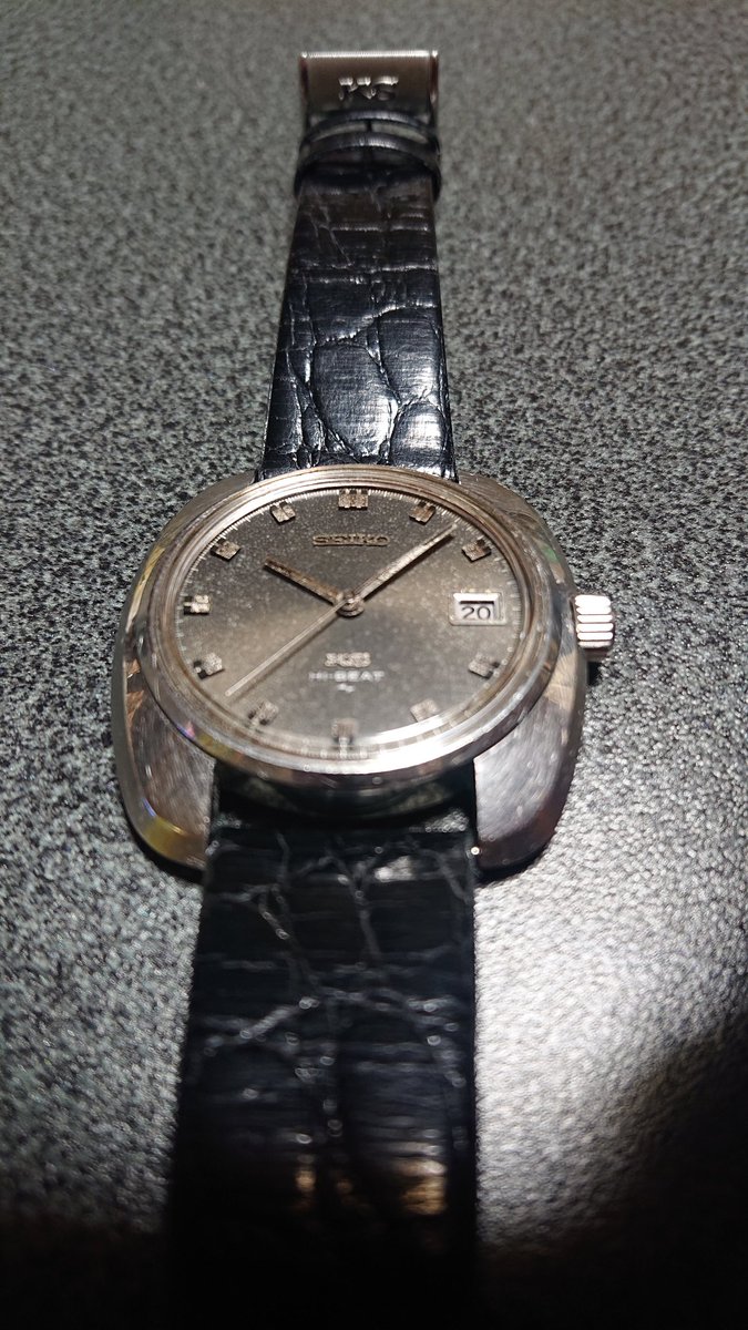 zpprSQ8mnayXpfZ's tweet photo. 結局この45KSを選びがち⌚
何となく選ぶ=自分が求めてる?
もう1つゲットしとこうか検討中😅
#キングセイコー
#45KS
#36000振動
#oldwatch
#60s
#70s https://t.co/hhoo4zeeFD