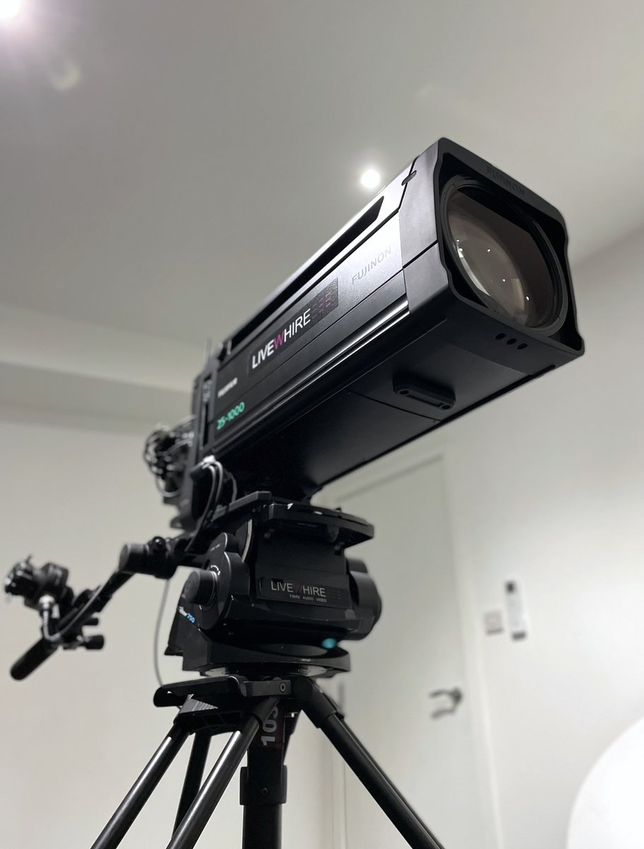 TrickboxTV's tweet photo. Currently testing out the new @FUJINONLenses HZK25-1000 PL mount box lens. It's a beast! https://t.co/9mM7olR3xS