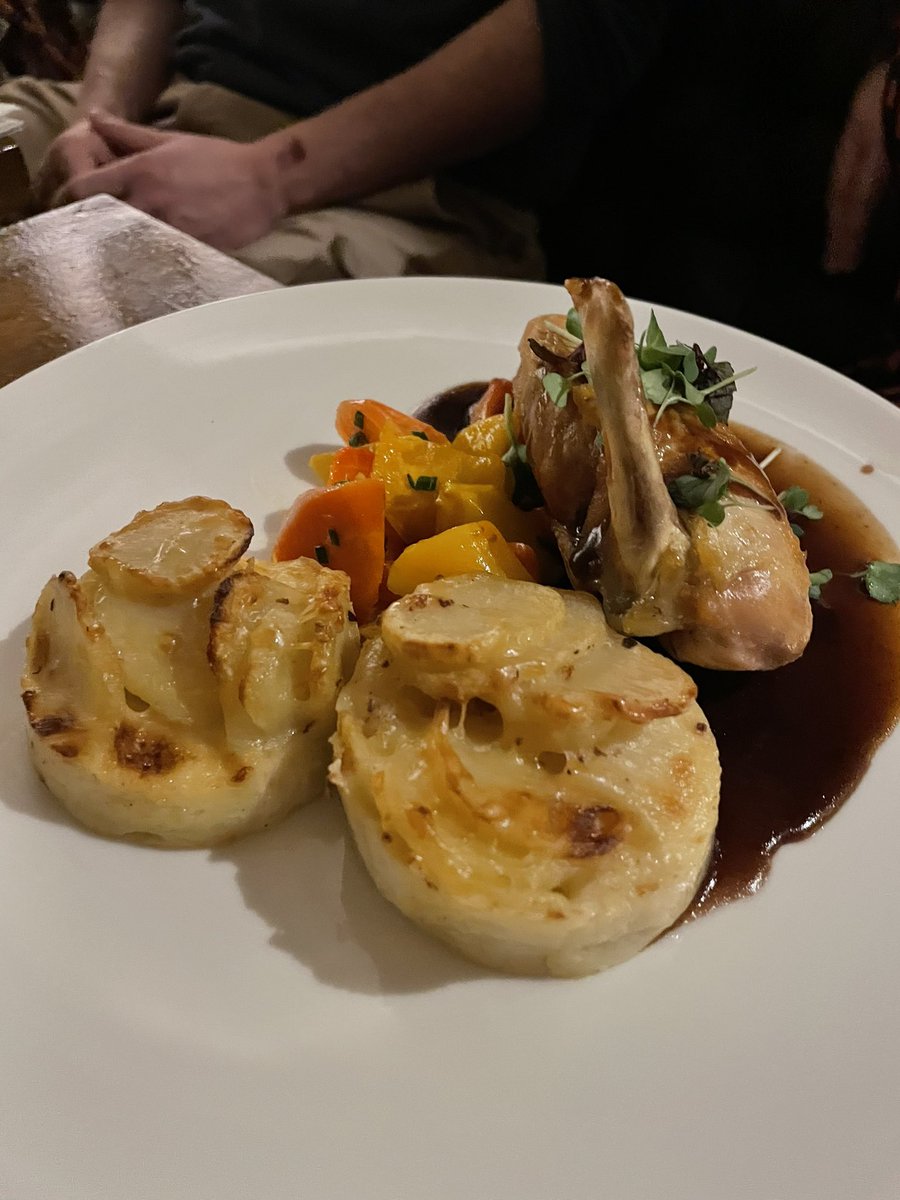 Pubquiz auf Österreichisch mit <a href="/Montafon/">Mein Montafon</a> und <a href="/_suedsteiermark/">Suedsteiermark</a> in Stuttgart - heute Abend geht es weiter nach Köln, gefolgt von München am Montag und Hamburg am Dienstag. Wir freuen uns auf tolle  Gespräche und spannende News aus #Österreich! #feelaustria