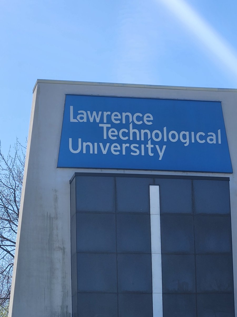 Last week Vista attended the Lawrence Technological University career fair! 

Steve, Senior Machine Vision Engineer, provided a demonstration to Engineering students on how Vista provides turn key #machinevisionsolutions for our clients, bringing #automation to their processes.