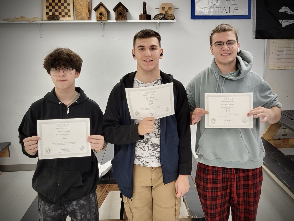 jossler53's tweet photo. Let’s hear it for our first MHS Carpentry Students to earn their NCCER CORE Certification! #Classrooms2Careers #WhyMHS @CteMatanzas @FlaglerCTE @ConstructionMhs @kboze18 @FlaglerSoup https://t.co/sl6lhMrYbR