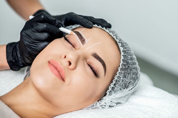 Avante Laser &amp; Medispa’s own Microblading expert, Megann Chesshir, states "Microblading is perfect for those who want to fully reconstruct, define, cover gaps or fill-in over plucked brows." ✨ 

#medispa #botox #beauty #antiaging #aesthetics #fillers #medicalspa #juvederm