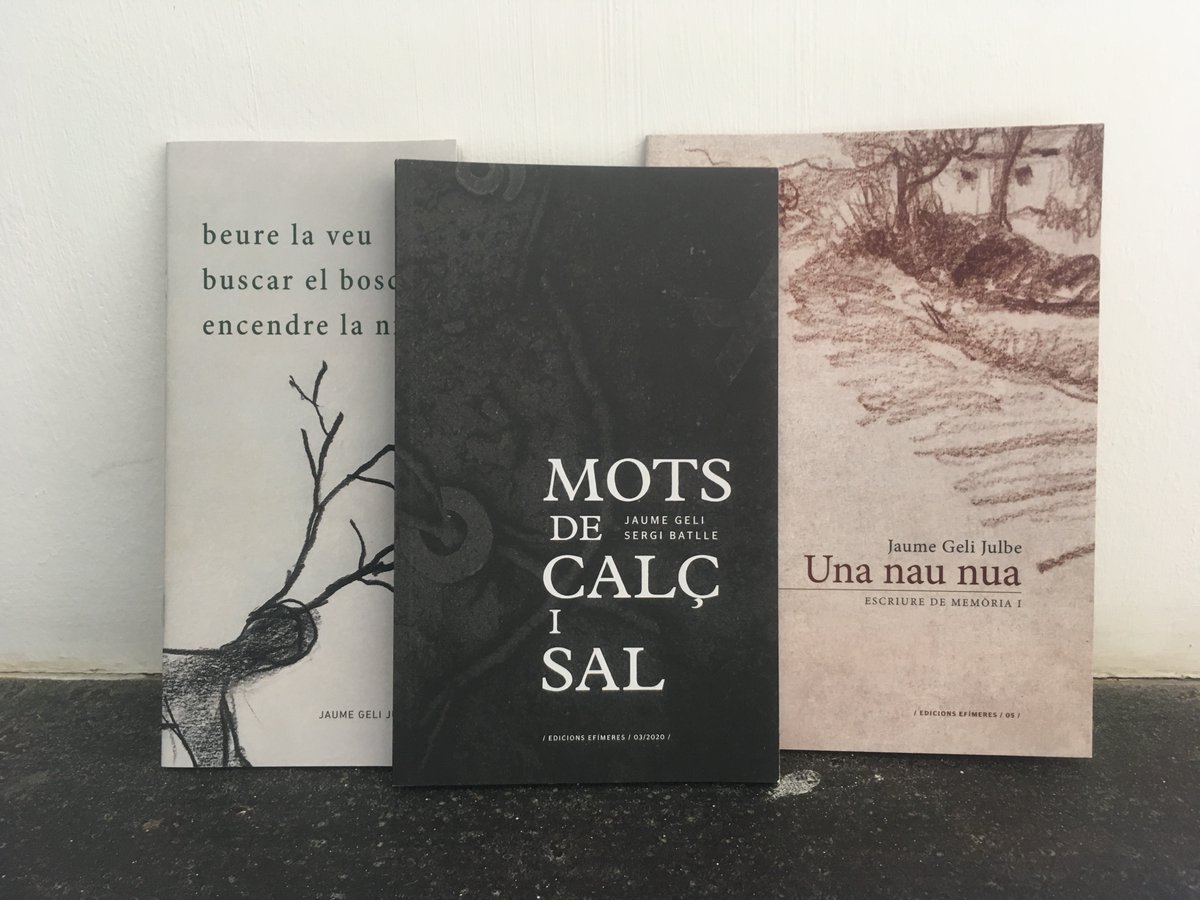Edicions Efímeres és el segell editorial de l’artista banyolí @JaumeGeli , a través del qual autoedita publicacions vinculades a projectes artístics propis. Algunes d’aquestes edicions són “Beure la veu, buscar el bosc, encendre la nit” i “Mots de calç i sal”, entre d'altres.