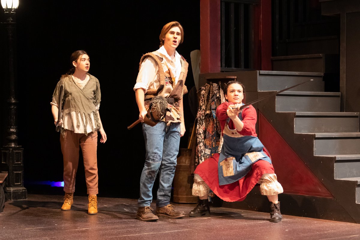CentrePerforms's tweet photo. @theatreatcentre's production of This Girl Laughs, This Girl Cries, This Girl Does Nothing by Finegan Kruckemeyer opened last night!

Don't miss your chance to see this wonderful show, which runs Apr 20-22.

Details: https://t.co/K4xyWcYNak

@nortoncenterky @centrecollege https://t.co/hfeS5qvnAs