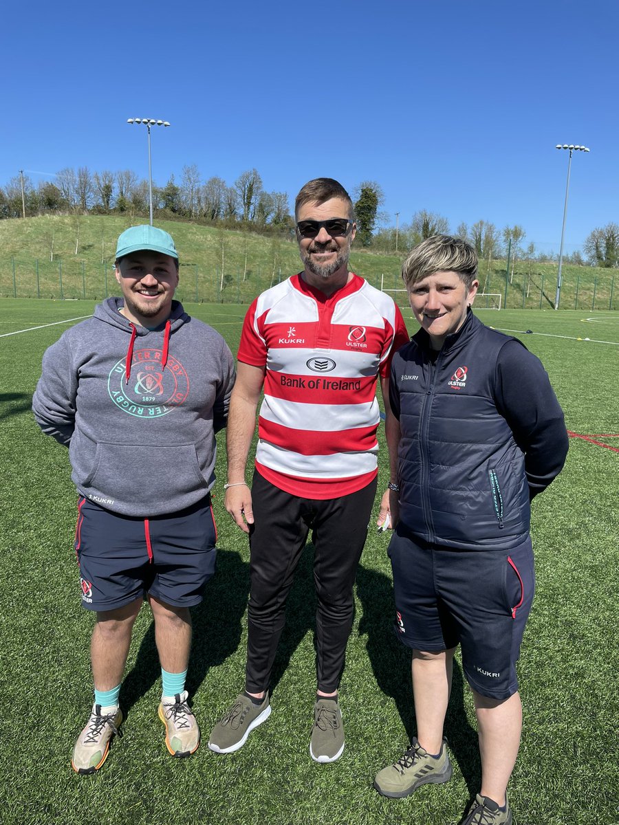 RFCVirginia's tweet photo. VIRGINIA GIRLS YOUTH CUP

Glorious morning for rugby, with girls from @Dun_an_ri @BailieboroughCS @SCCBJD_Sports &amp; @CavanLoreto competing for silverware.

The Senior Trophy was won by Loreto College Cavan, whilst St Clare’s Ballyjamesduff took the Junior honours 🏆🏆 https://t.co/IL6LP3wAaM
