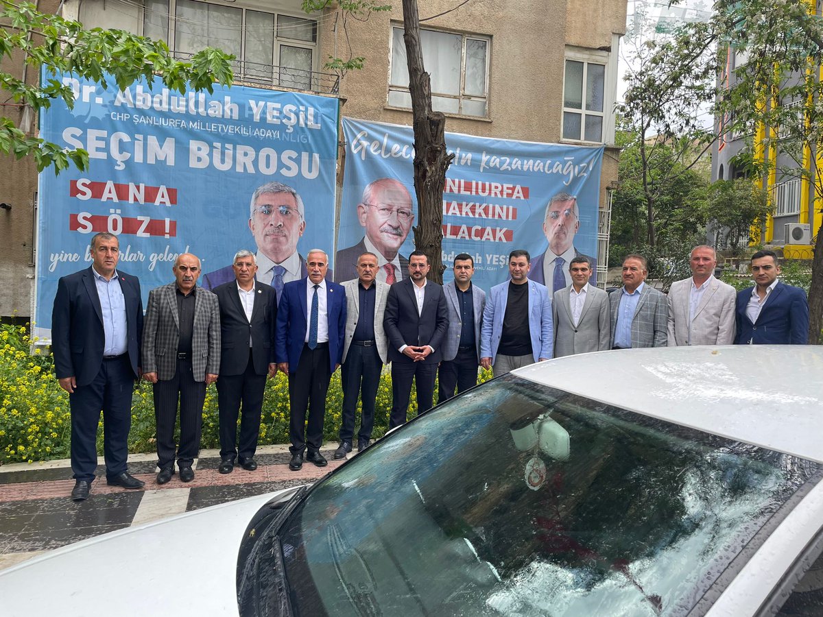 Gelecek Partisi Şanlıurfa (@gelecek63) on Twitter photo Chp Önceki Dönem Milletvekili <a href="/AzizAydinlik/">Aziz Aydınlık</a>, Geçen Dönem İl Başkanları
<a href="/Hayrettincidir2/">Hayrettin CİDİR .</a> ve <a href="/BudaklAhmet/">Ahmet BUDAK</a>
Milletvekili Adayımız <a href="/abdullahyesil63/">Dr. Abdullah Yeşil</a>'in #SeçimBürosu'nu Ziyaret Ettiler. Bu Nazik Ziyaretlerinden Dolayı Kendilerine Teşekkür Ediyoruz.
<a href="/Ahmet_Davutoglu/">Ahmet Davutoğlu</a>
<a href="/kilicdarogluk/">Kemal Kılıçdaroğlu</a> Chp Önceki Dönem Milletvekili <a href="/AzizAydinlik/">Aziz Aydınlık</a>, Geçen Dönem İl Başkanları
<a href="/Hayrettincidir2/">Hayrettin CİDİR .</a> ve <a href="/BudaklAhmet/">Ahmet BUDAK</a>
Milletvekili Adayımız <a href="/abdullahyesil63/">Dr. Abdullah Yeşil</a>'in #SeçimBürosu'nu Ziyaret Ettiler. Bu Nazik Ziyaretlerinden Dolayı Kendilerine Teşekkür Ediyoruz.
<a href="/Ahmet_Davutoglu/">Ahmet Davutoğlu</a>
<a href="/kilicdarogluk/">Kemal Kılıçdaroğlu</a>