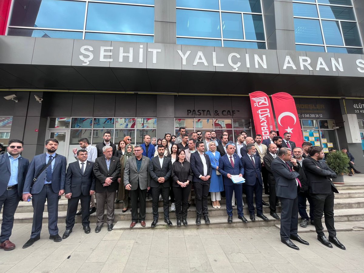 gencdevapendik's tweet photo. Genç Deva Pendik olarak Pendik Belediyesi tarafından sebebsizce iptal edilen “Söz Gençlerde” etkinliği için bu gün SOKAKTAYDIK.

@alibabacan @dogasanlioglu @elifesendeva @drerhanerol @doganbaskayaa @ersindemir00 @Mustafa1yilmaz @saadettincglr https://t.co/IyB4c8ocXF