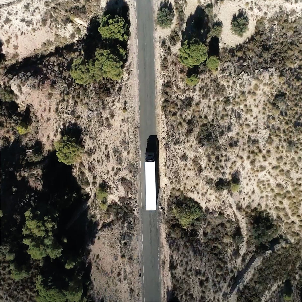 ESPSolutionsES's tweet photo. Somos líderes en calidad rentable y seguimos creciendo en los nuevos modelos de negocio: el mercado online y la logística de alto valor añadido 🤝
Nuestra flota recorre más de 70 millones de KM al año en todo el continente ✅
➡ https://t.co/ngiNoUgGsI
#ESPsolutions https://t.co/d6ncN3sawV