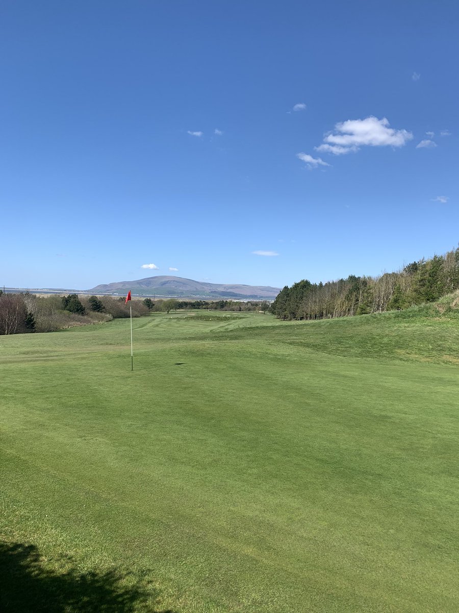 8th green looking down the 9th ⛳️⛳️