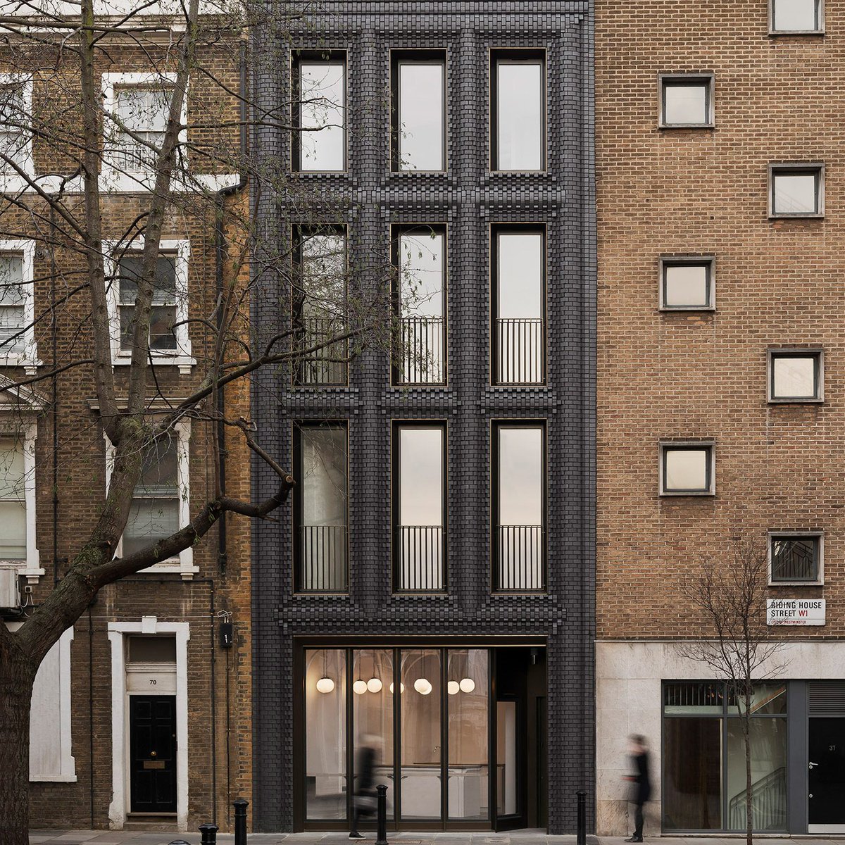 dezeen tweet picture