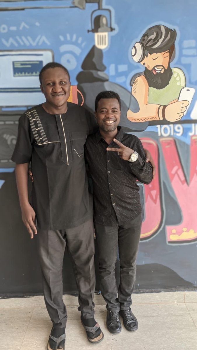 AbayomiAgbomire's tweet photo. Great meeting this morning with the studio manger JAY FM 101.9 JOS,Mr. Pedro. Thank you sir for the warm reception. #JosTwitterCommunity #StoryTelling #Travels #media #PerfectMedia #WakaWaka https://t.co/v8sdEjCOZ6