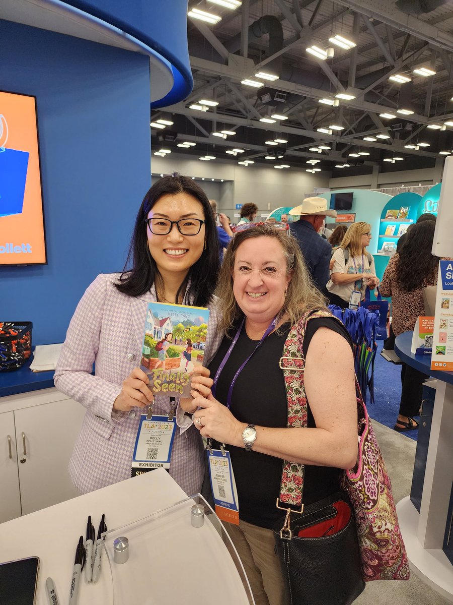 eaglelibrary1's tweet photo. So great to meet @kellyyanghk at TLA! Excited to read her new book in the Front Desk series!
#tla23 #elrodreads @eaglelibrary1 @NISDElrod @FollettLearning https://t.co/nOwGwNpfju