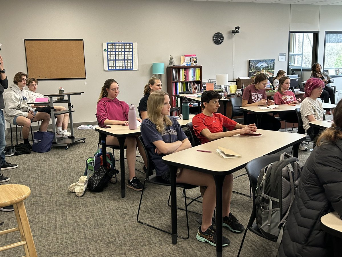 swchstrack's tweet photo. Team Devotions led by captain Kaitlyn Wercinski. She talked about Philippians 4:13
“Should we rely on God or ourselves…choose God and be content with where we’re at”
Our kids are so wise with His word ✝️
#runwithperseverance https://t.co/H4nIM5bnPl