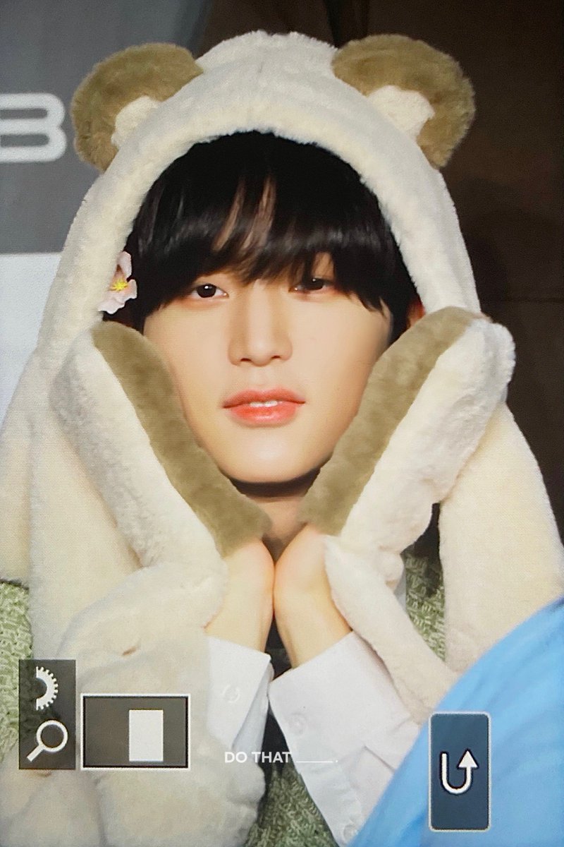 dothat_eh's tweet photo. 230420 🐻♥️🫳🏻🫳🏻🫳🏻🫳🏻
#은휘 #휘 #HWI #EUNHWI #TNX https://t.co/25sm30Yo9o