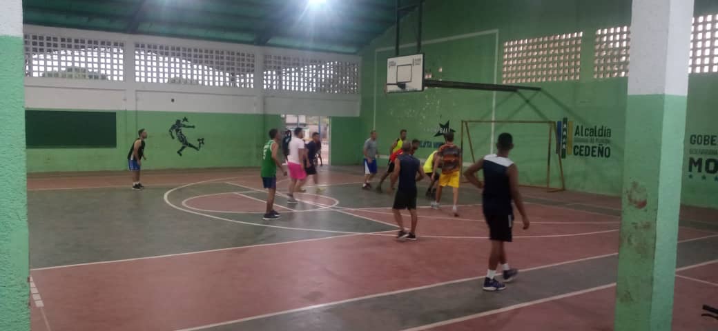 FvNetball's tweet image. 🚨 Información de Interés 🚨
El Estado Monagas se activo con el #netball🏀, en Caícara de Maturin Municipio Cedeño,se realizaron clínicas a la comunidad organizada.
#seguimos #deporte
#difusion

@WorldNetball_
@americasnetball
@NetballAmerica