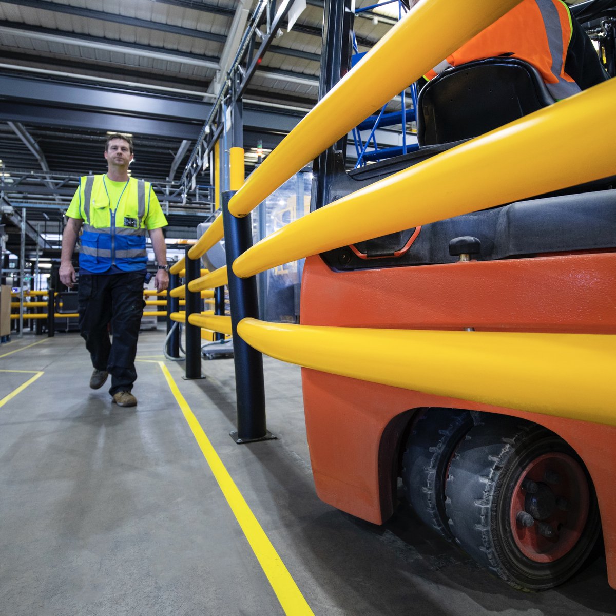 ASAFE_CANADA's tweet photo. Reduce accidents, safeguard operations &amp; save lives with A-SAFE safety solutions.

Absorbing and dispersing impact forces, our barriers leave no floor damage and don't need repainting like steel alternatives, saving time and costs.

https://t.co/tecr5ABU2K

#ProtectYourBusiness https://t.co/eeL3nEzplh