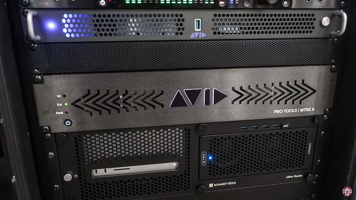 AvidProTools's tweet image. New At NAMM 2023: Pro Tools | MTRX II — @VintageKing talks with Rich Nevens about Avid's latest audio interface

▶️ youtu.be/a9NwZVfJLv0

#nammshow #namm2023 #vintageking #protoolsmtrx #mtrx2 #protools #audiointerface #recording #mixing #daw #avid
