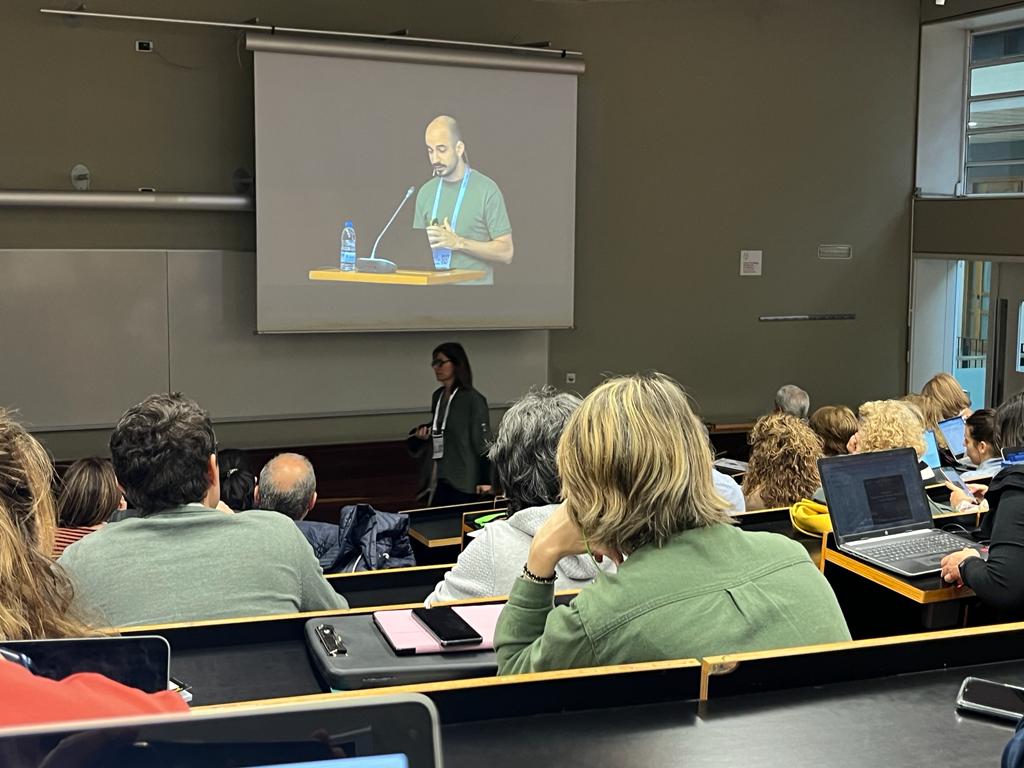 stMiq's tweet photo. Personal docent i del PAS, del #santmiqueldelssants i #elpetitmiquel, presents al congrés Edtech, un congrés de referència en l’àmbit de la tecnologia educativa. 😉👌 #EdTech23 #innovaciotecnologica #lamevaescola #santmiqueldelssants #elpetitmiquel #escola https://t.co/mhF5IED4Ki