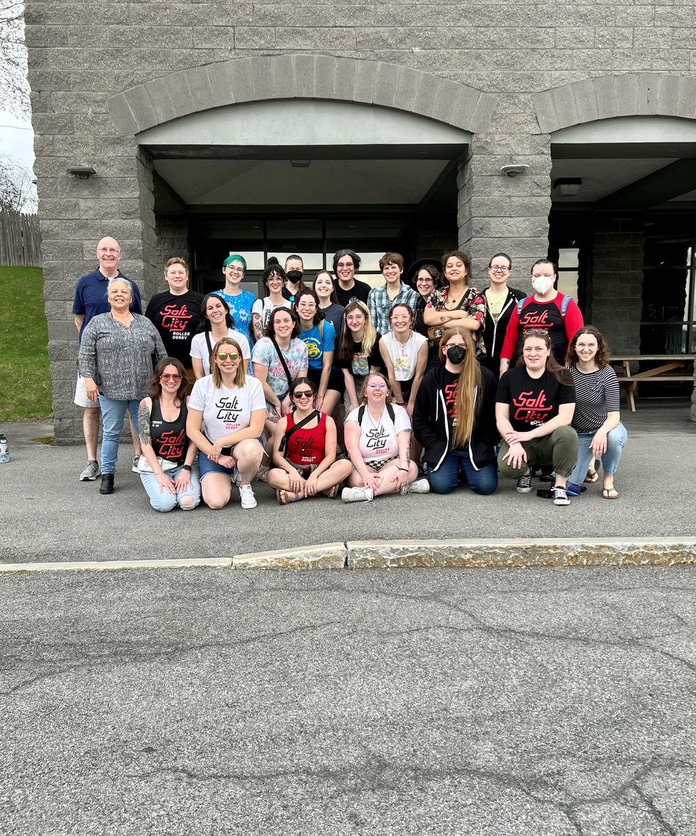 On Saturday, April 15th, the  Skä•noñh - Great Law of Peace Center was pleased to host the Salt City Roller Derby.  The team visited the Center and was given a guided tour by our staff.