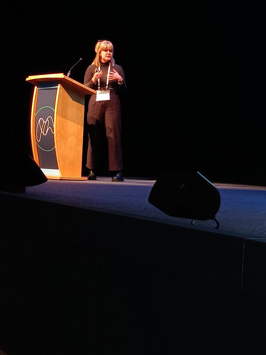 JenniferMahony7's tweet photo. Really interesting talk by Claire Lamb on marine sponge microbiomes. #microsoc23 https://t.co/HUAWIpGHRS
