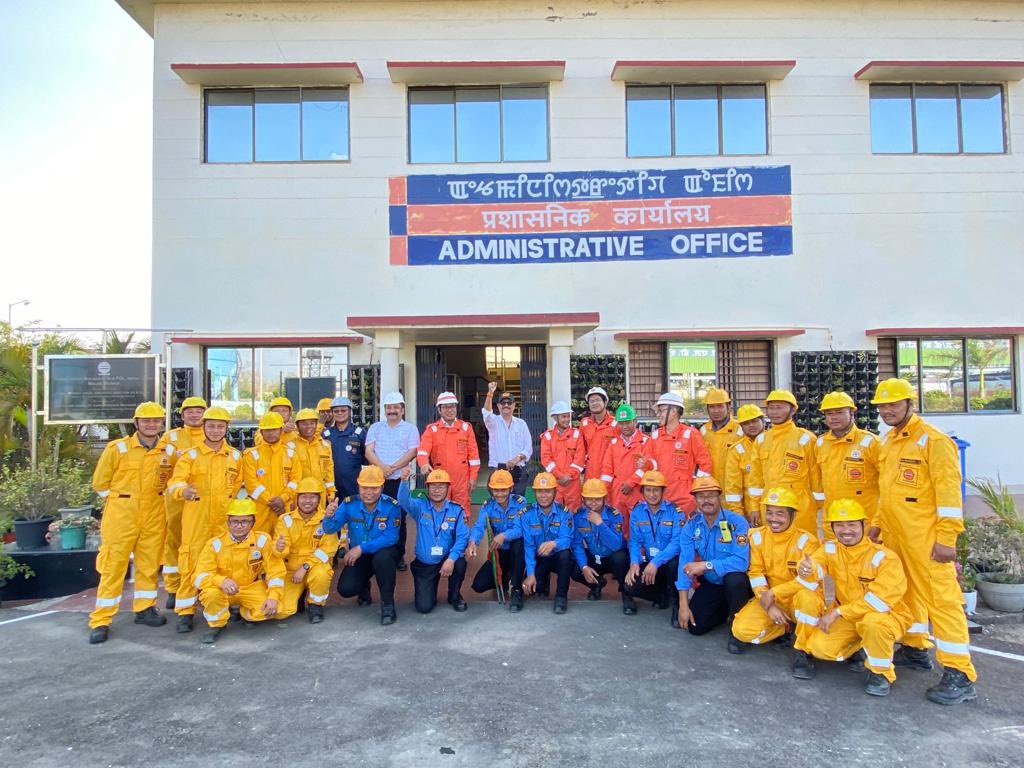 IOCLManipur's tweet photo. Mock Drill at Imphal Depot in presence of DGM (Ops), IOAOD SO Sh D K Pathak https://t.co/knzEI4liFf