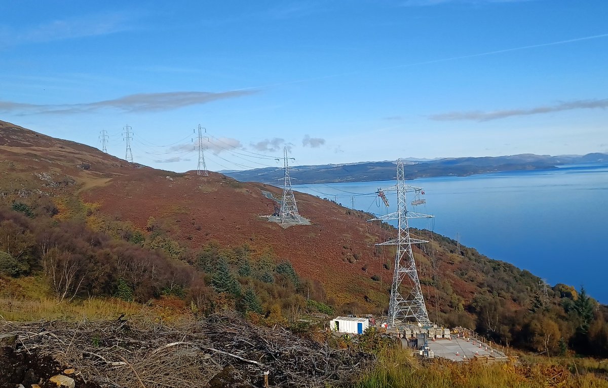 SSETransmission's tweet photo. Our Port Ann to Crossaig overhead line project in #Argyll is edging closer to completion as the last of 148 steel towers is installed! 🏗️👷♀️
Read more here 👉 https://t.co/c0roCxqytU
@balfourbeatty
#NetworkForNetZero https://t.co/LK2g5rUAxQ
