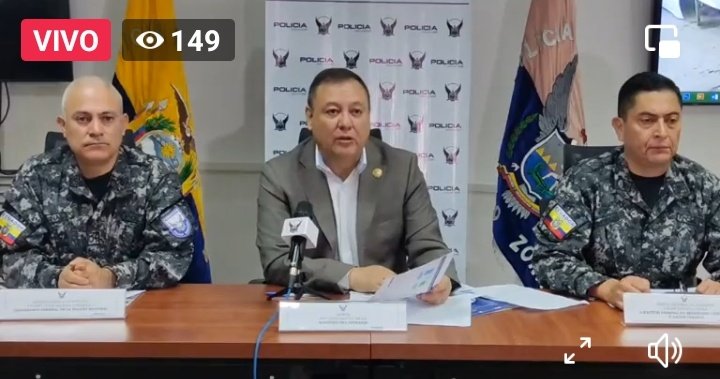 PoliciaEcZona8's tweet photo. RUEDA DE PRENSA
Para informar detalles sobre importantes operativos ejecutados en #Guayas, #Esmeraldas y #StaElena.
Presiden: @CapiZapataEC @MinInteriorEc, @CmdtPoliciaEc y #GraDCésarZapata #DGSCOP
Link: https://t.co/o8L4EqBMoH https://t.co/baGMmtJ5ui