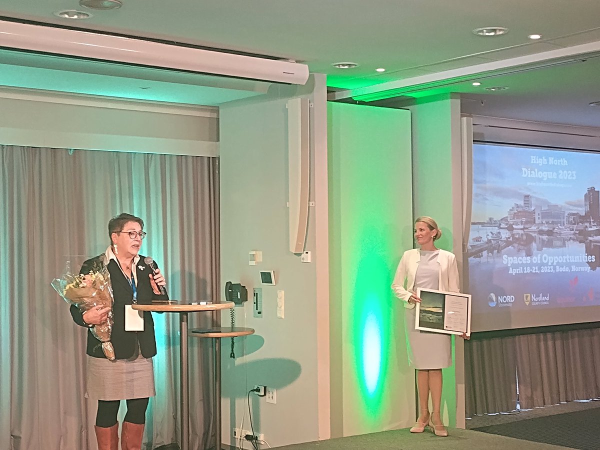 Congratulations to #UArctic ‘s own <a href="/AK_DBH/">DianeH in AK</a> on being awarded the 2023 High North Hero at <a href="/HNDialogue/">High North Dialogue</a>
