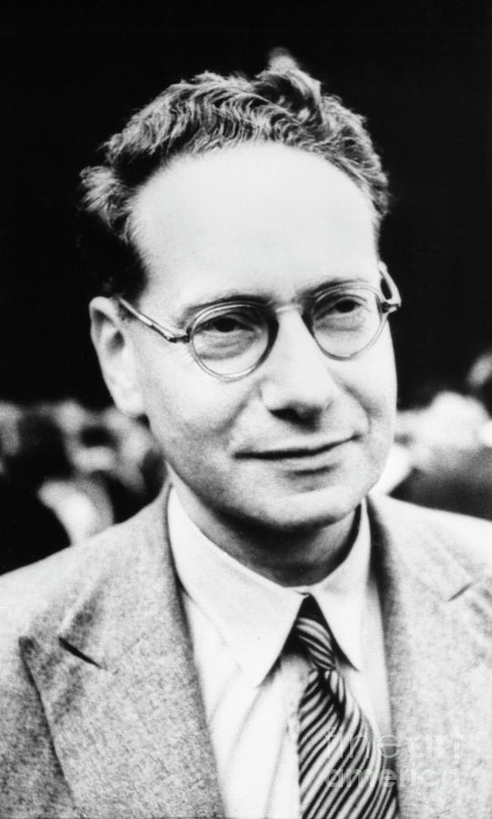cateterdoblej's tweet photo. El 20/04/2003 falleció Bernard Katz, Premio Nobel de Fisiología o   Medicina en 1970 compartido con Julius Axelrod y Ulf von Euler por sus descubrimientos sobre los neurotransmisores y el mecanismo de su   almacenamiento, liberación e inactivación https://t.co/MW2UjIRy6p