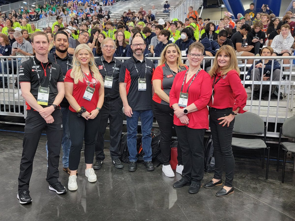 FRCTeams's tweet photo. We are ready for the #OMGRobots action today at #FIRSTChamp! Thank you @ghaasfoundation for helping us to energize the future in this season's game, #CHARGEDUP! https://t.co/s5uUvsglTA