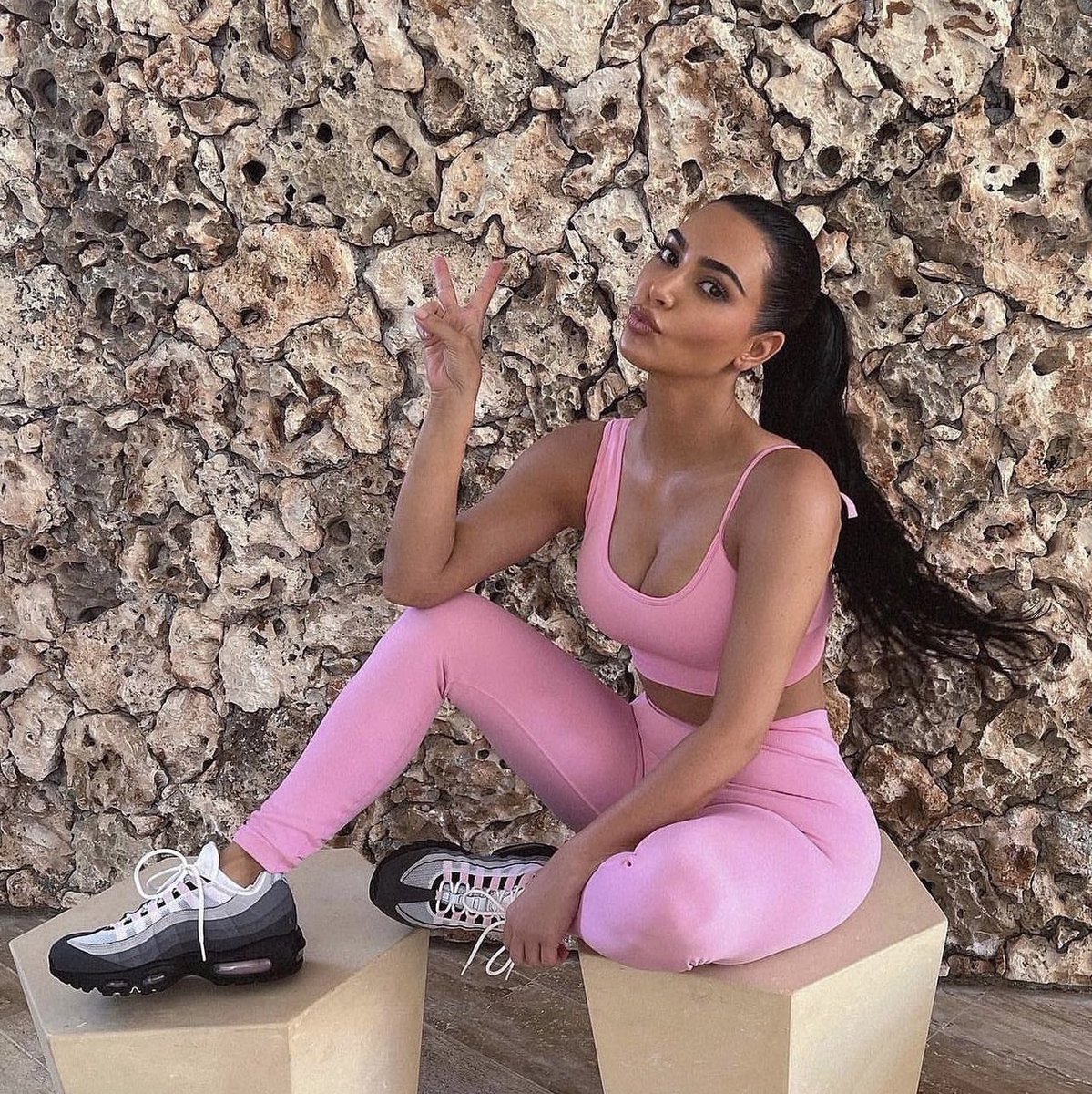 Benny James tweet media