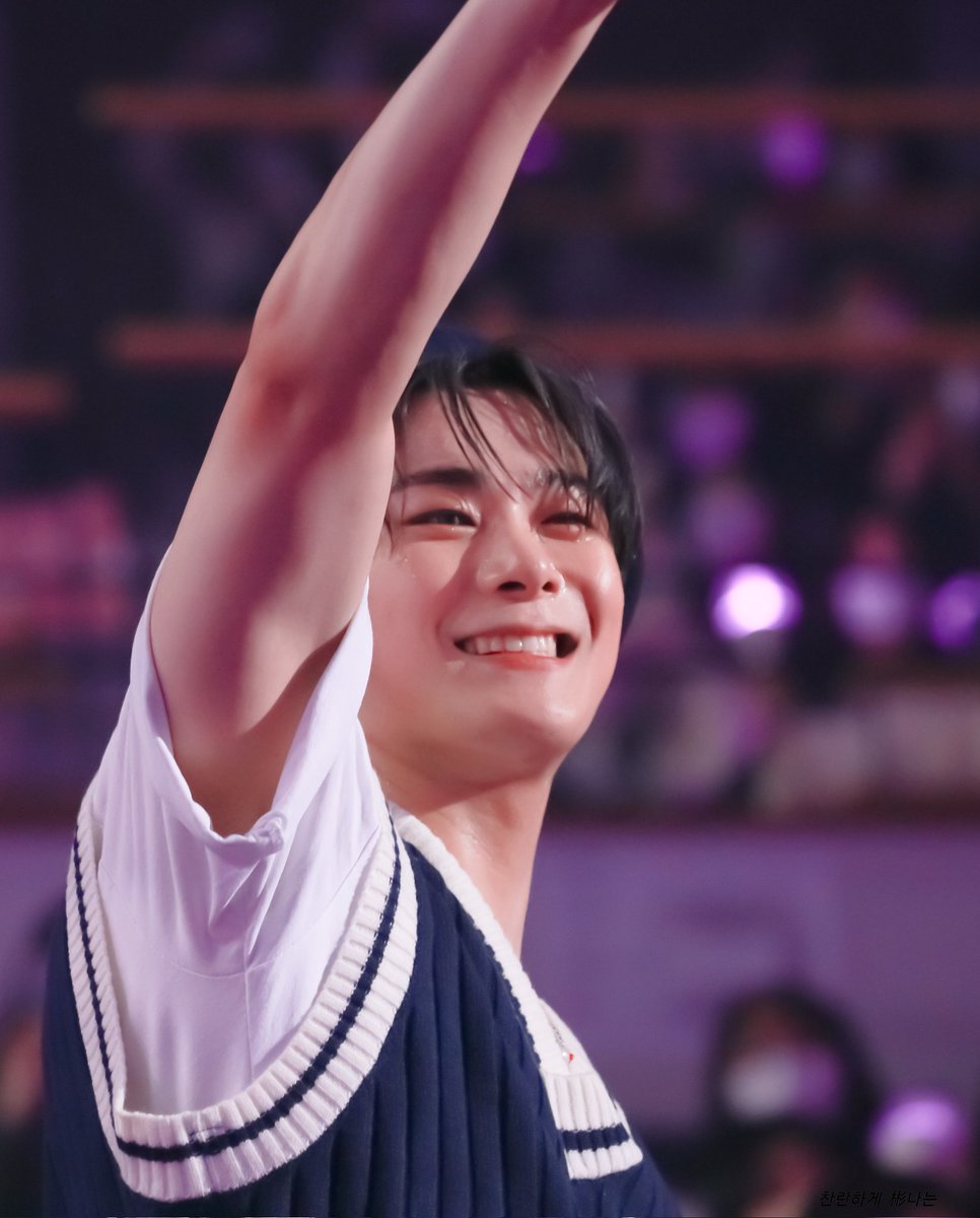 luce_praeclare's tweet photo. #문빈_가수해줘서_고마워
찬란하게 빛나는 빈아 많이 많이 사랑해 https://t.co/l1sXm8sg6S