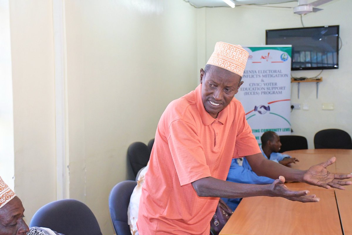 Isiolo_CEED's tweet photo. 1/2
In order to make sure that the rights of people with disabilities are respected and their grievances are taken into account, we held a Peace and Development Consultative Forum for PWDs chairpersons from every ward in Isiolo County, supported by @USAIDKenya  and @tendasasa https://t.co/0uqi6p2wDf