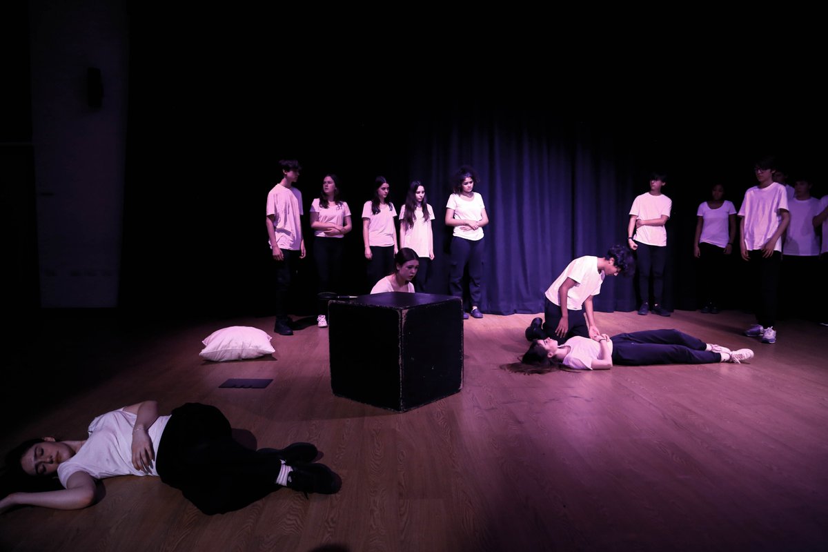 ElthorneHighSch's tweet photo. We had some fantastic performances by key stage three and four alike at our annual Shakespeare Festival #proud https://t.co/ODZWrsR7oS