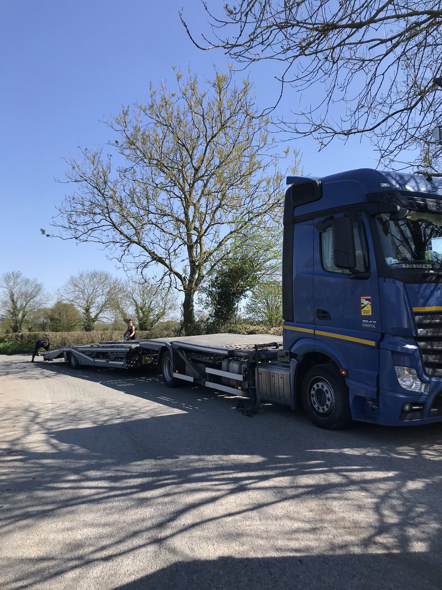 Lovley day for an delivery 
#refrigeratedtrailer
#freezertrailer
#fridge
#freezer
#trailer
#delivery
#freshstock
#sold
#hire