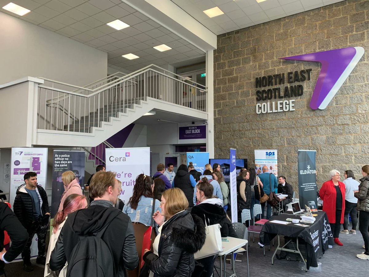 NESColAdvice's tweet photo. The sun is shining on City Campus today! 🌞  
Our careers fair is set up in the Gallowgate entrance until 4pm, come along, meet employers and find out more about the industries you want to work in! https://t.co/gfOKYQxMuA